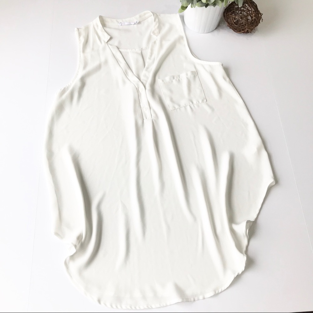 LUSH Sleeveless Loose Hi Low Blouse C7